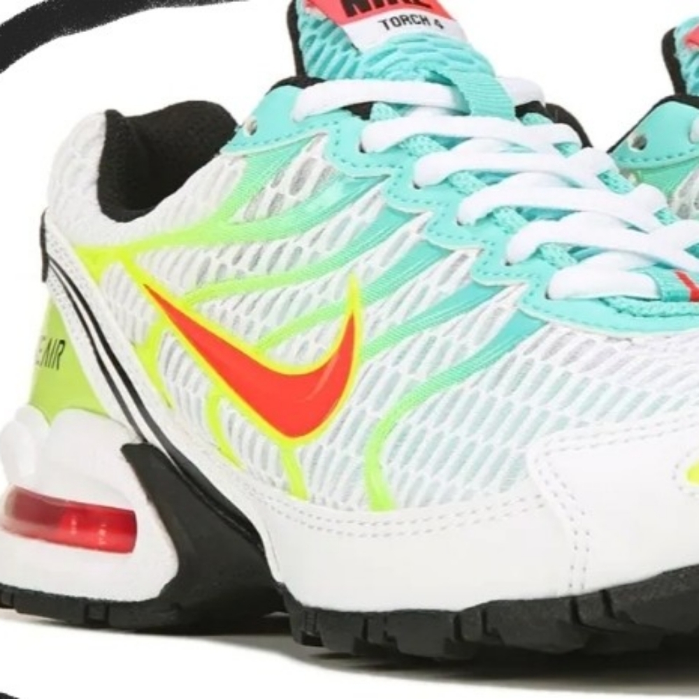 Nike ladys size 10 extremely comfortable